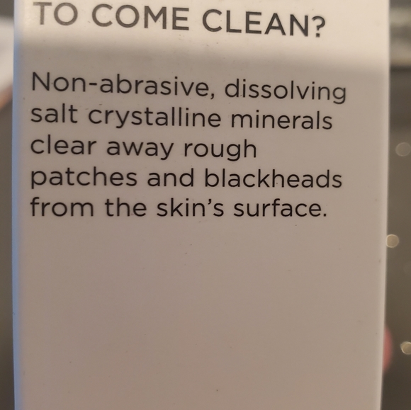 New in Box Hey Honey Cleanser - Picture 3 of 5